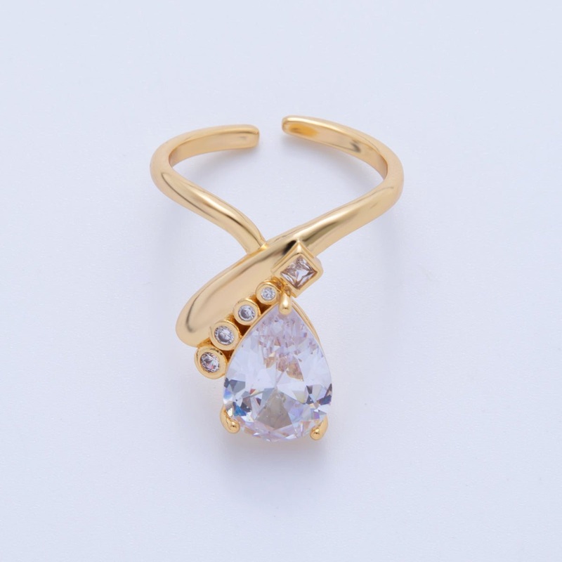 18K Gold Filled Clear Teardrop CZ Curve Solitaire Ring | O1757