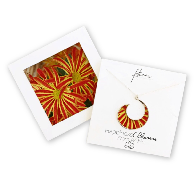 Red Chrysanthemum Necklace