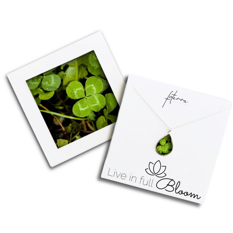 Clover Mini Teardrop Necklace