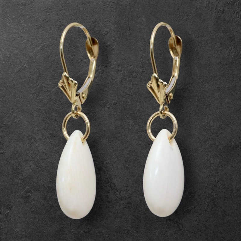 Tear Drop w/Gold Earrings