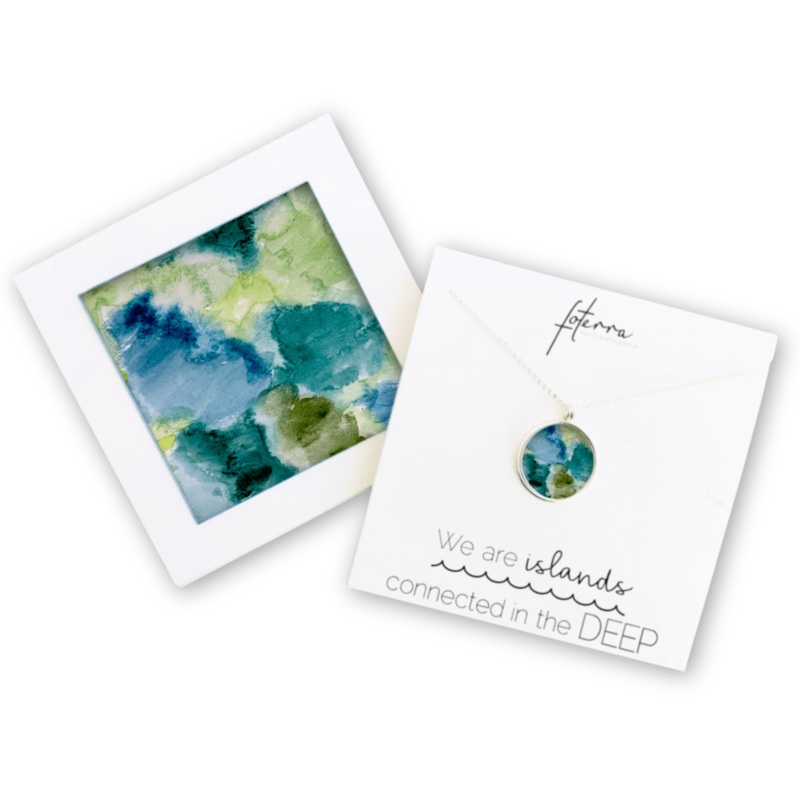 Abstract Green Large Circle Necklace