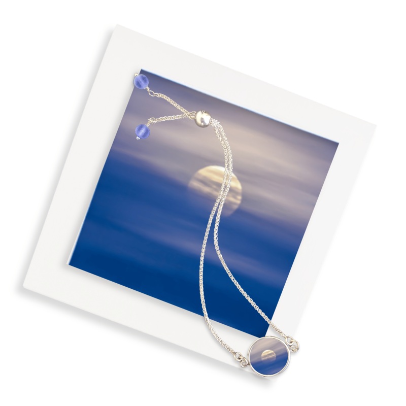 Moon Mist Round Chain Bracelet