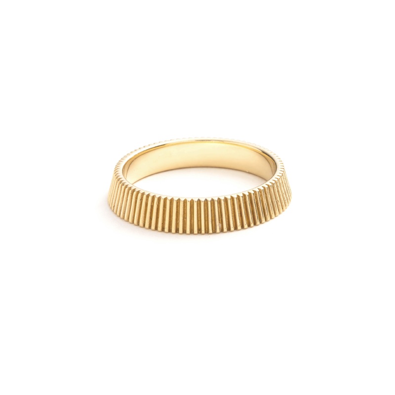 True Love Radiating Bookend Band : in Yellow Gold