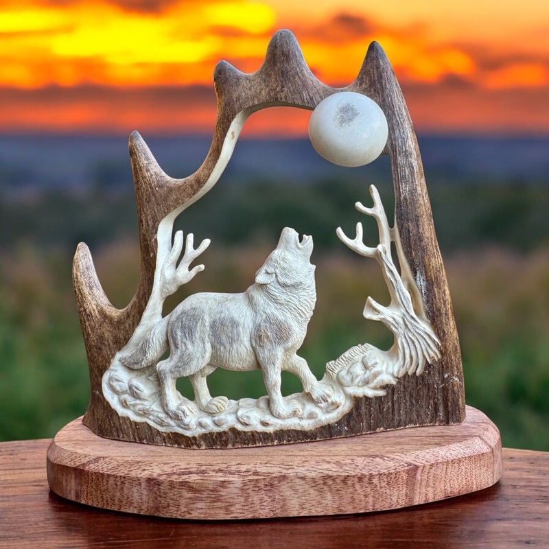 Wolf – Moose Antler Carving