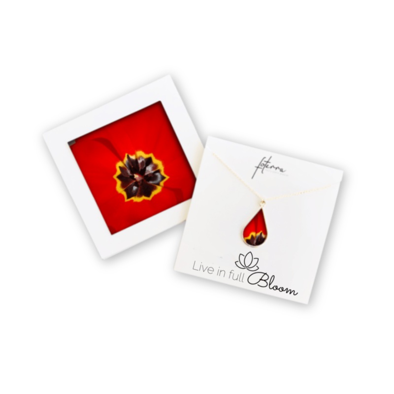 Crimson Flower Necklace