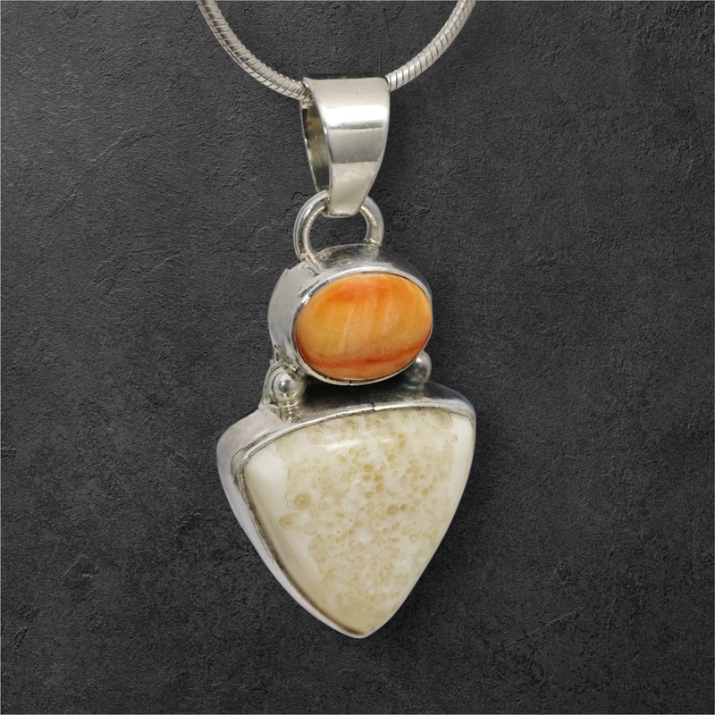 Ivory & Spiny Oyster Pendant
