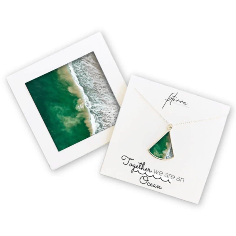 Jade Swells Necklace