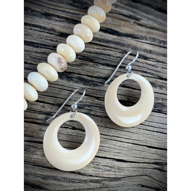 Mammoth Ivory Open Circle